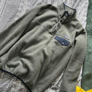Patagonia synchilla sweatshirt